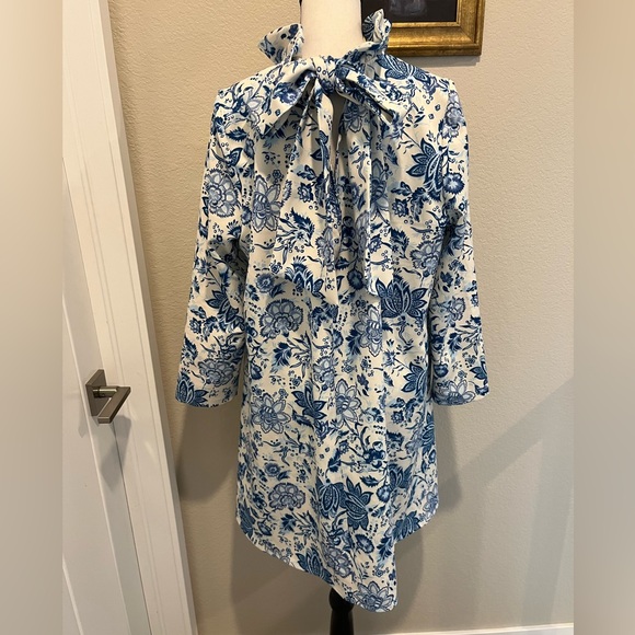 Tuckernuck Daphne Dress Chintz Toile Floral Bow Ruffle Neck Swing Mini LIKE NEW - Picture 4 of 9